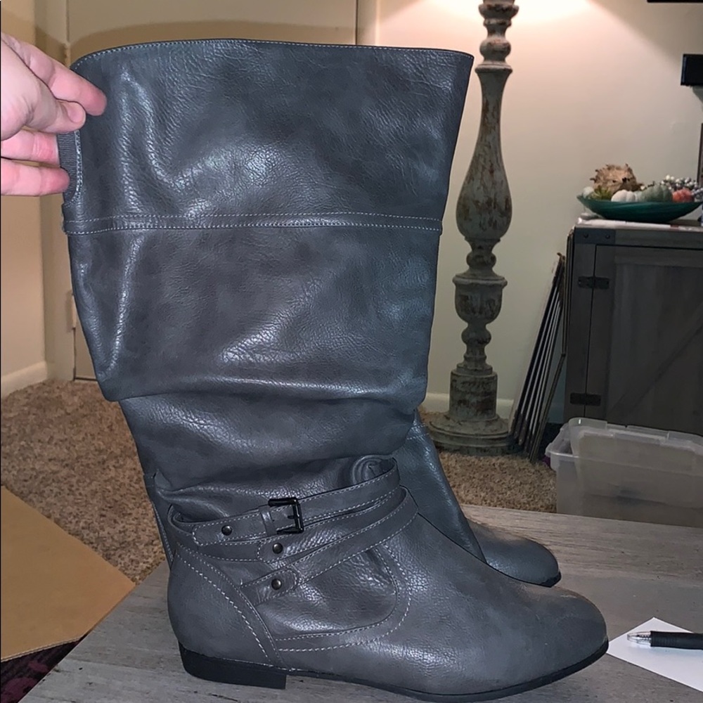 AVENUE Grey Slouch Boots Size 12W Wide Calf